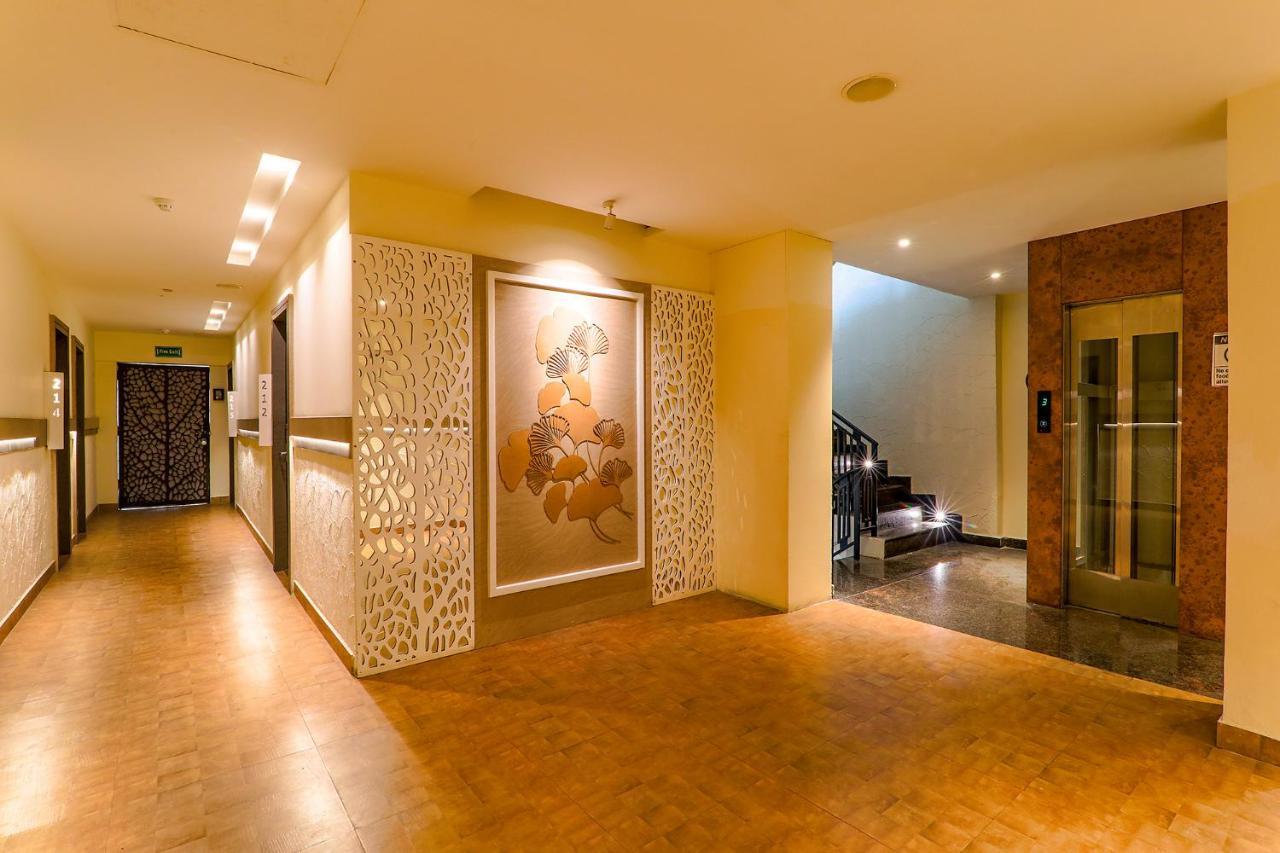 FabHotel Geetraj Lucknow Buitenkant foto