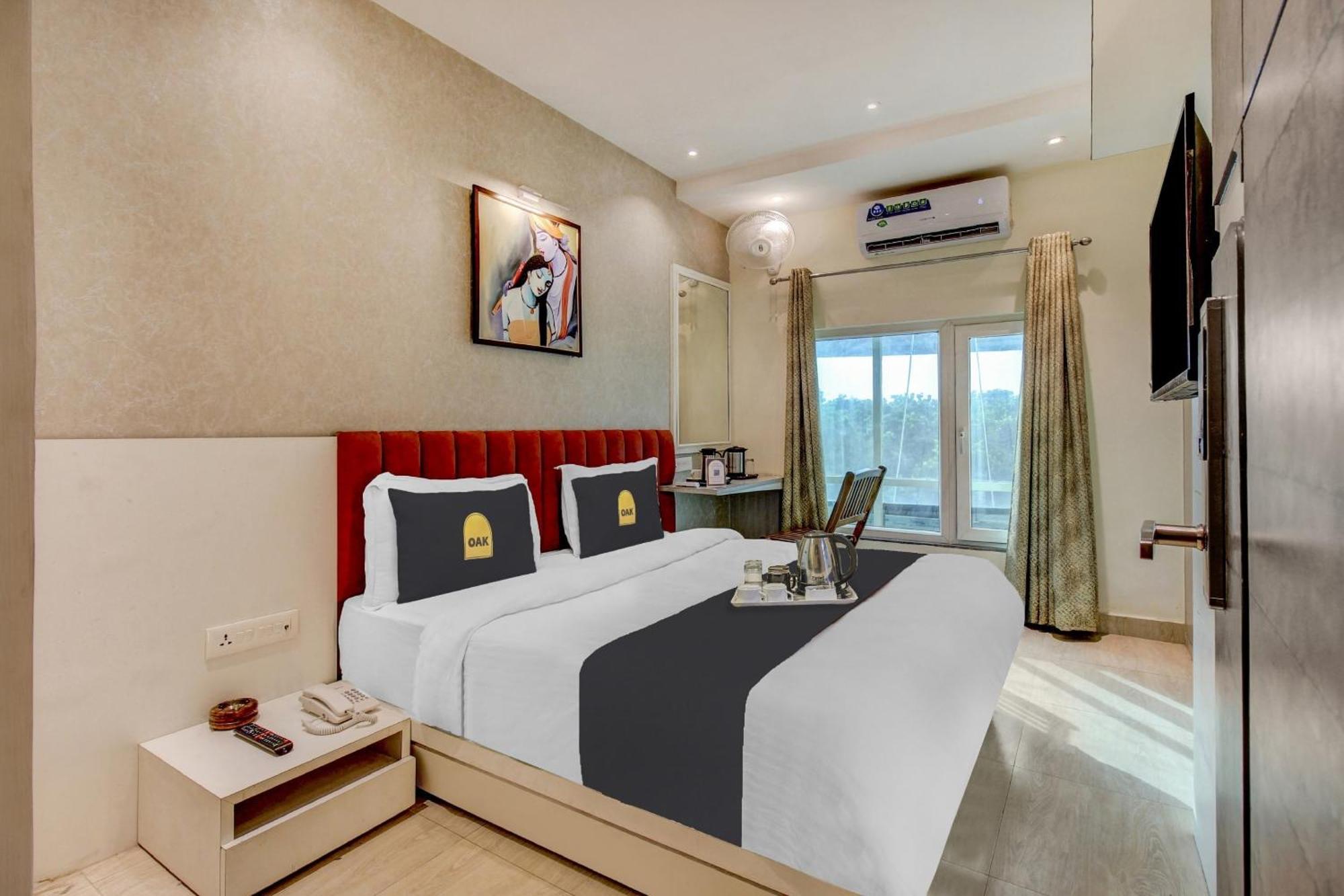 FabHotel Geetraj Lucknow Buitenkant foto