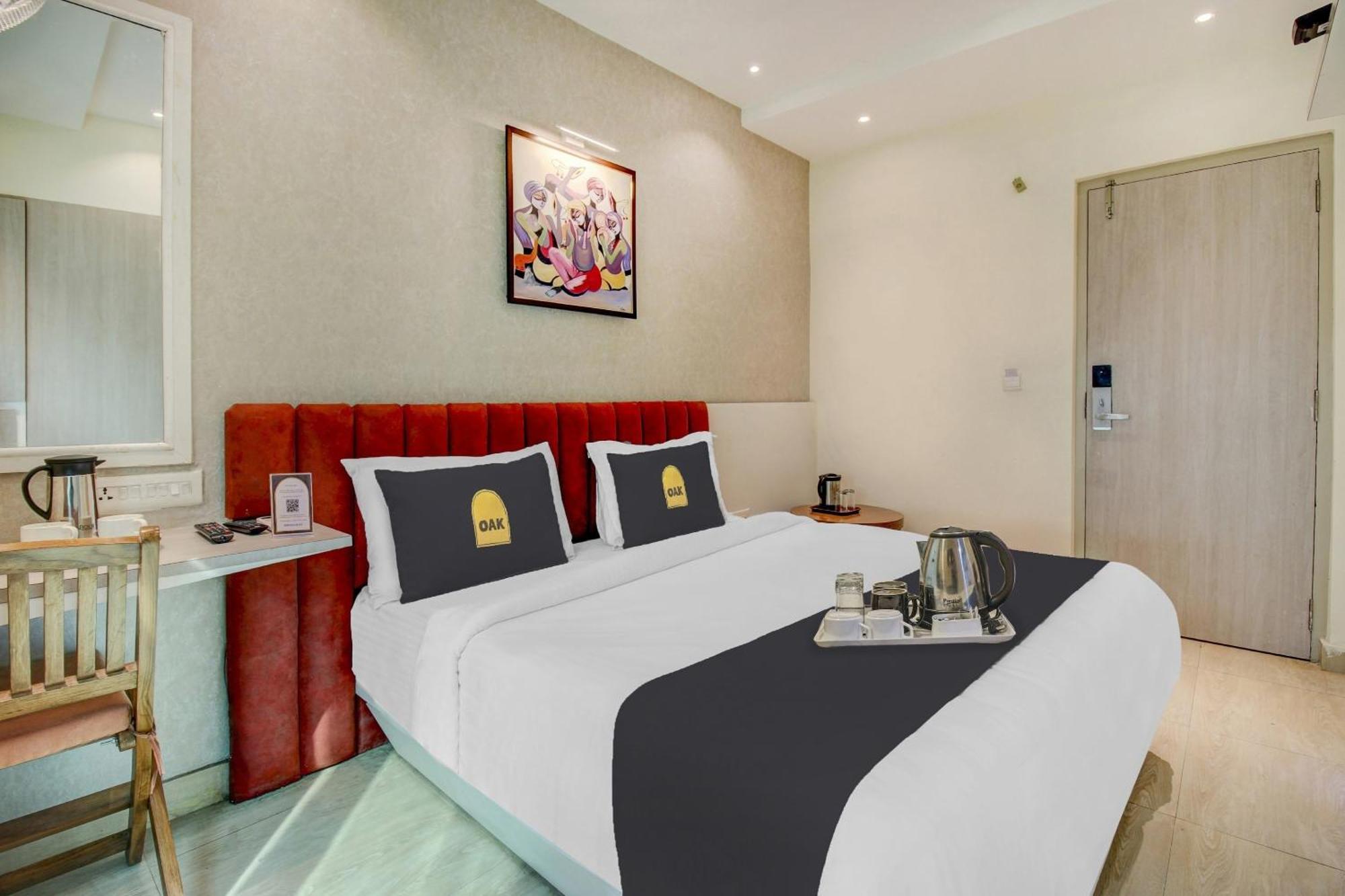 FabHotel Geetraj Lucknow Buitenkant foto