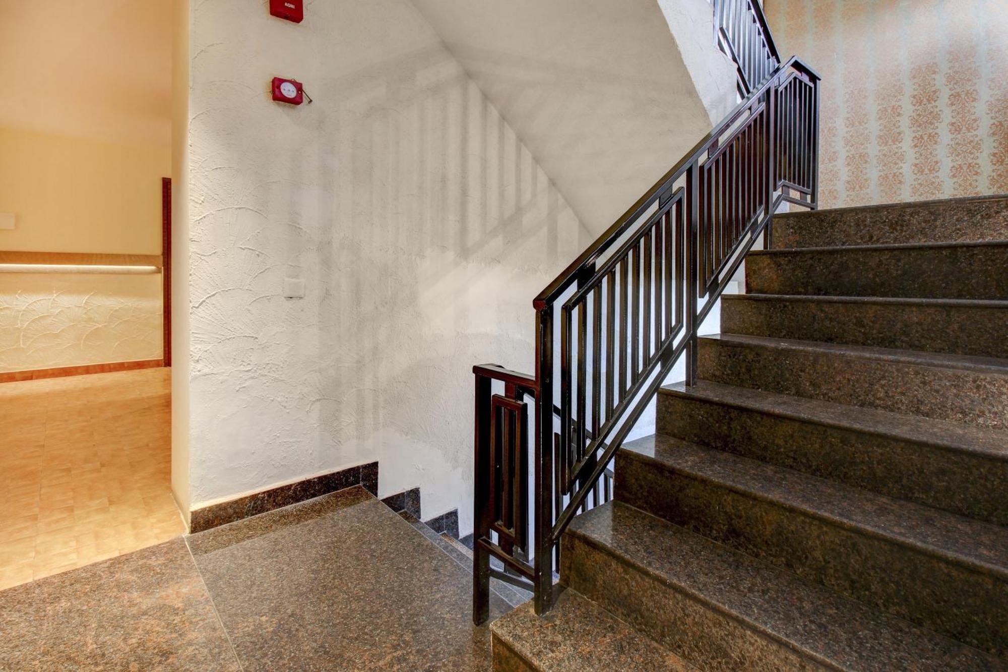 FabHotel Geetraj Lucknow Buitenkant foto