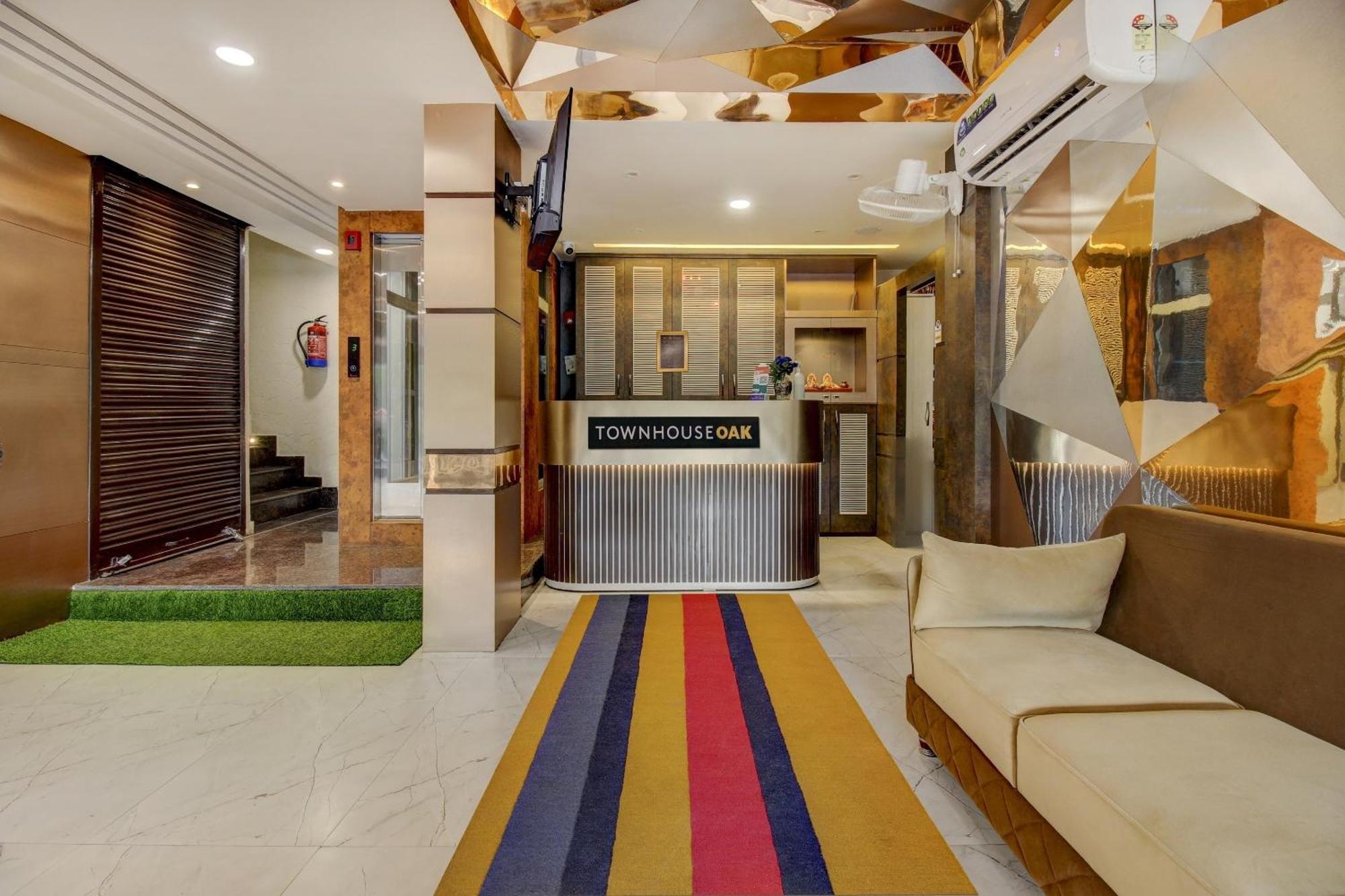 FabHotel Geetraj Lucknow Buitenkant foto