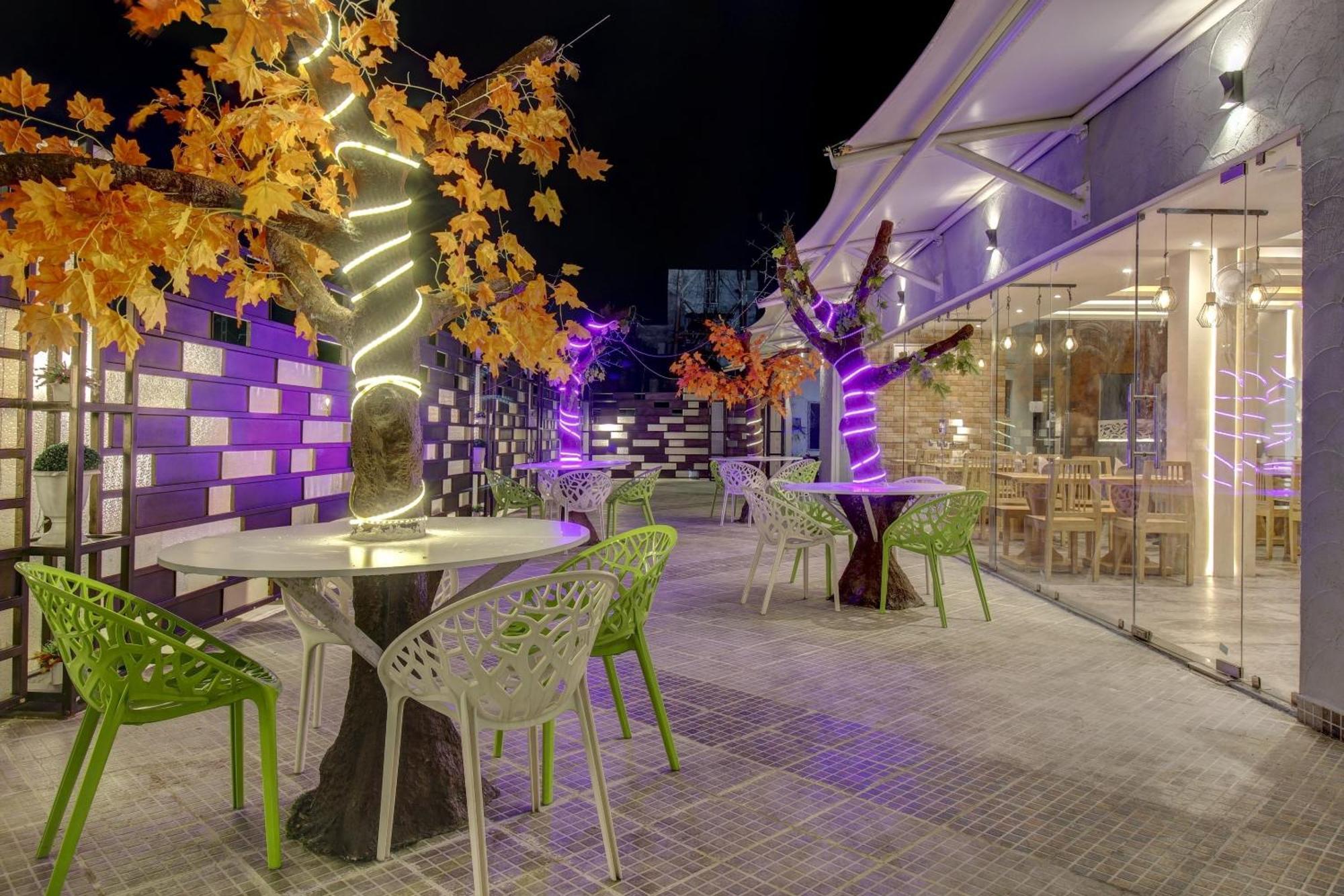FabHotel Geetraj Lucknow Buitenkant foto