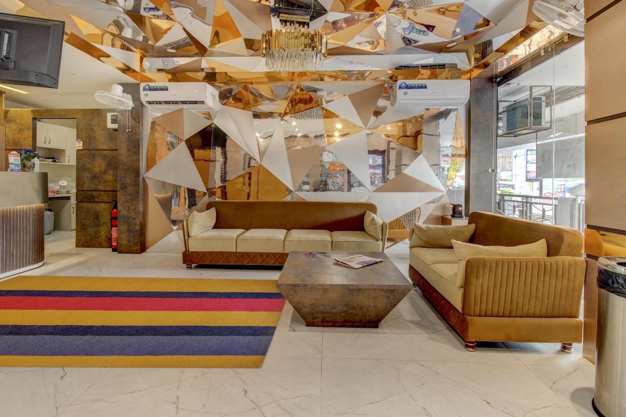 FabHotel Geetraj Lucknow Buitenkant foto