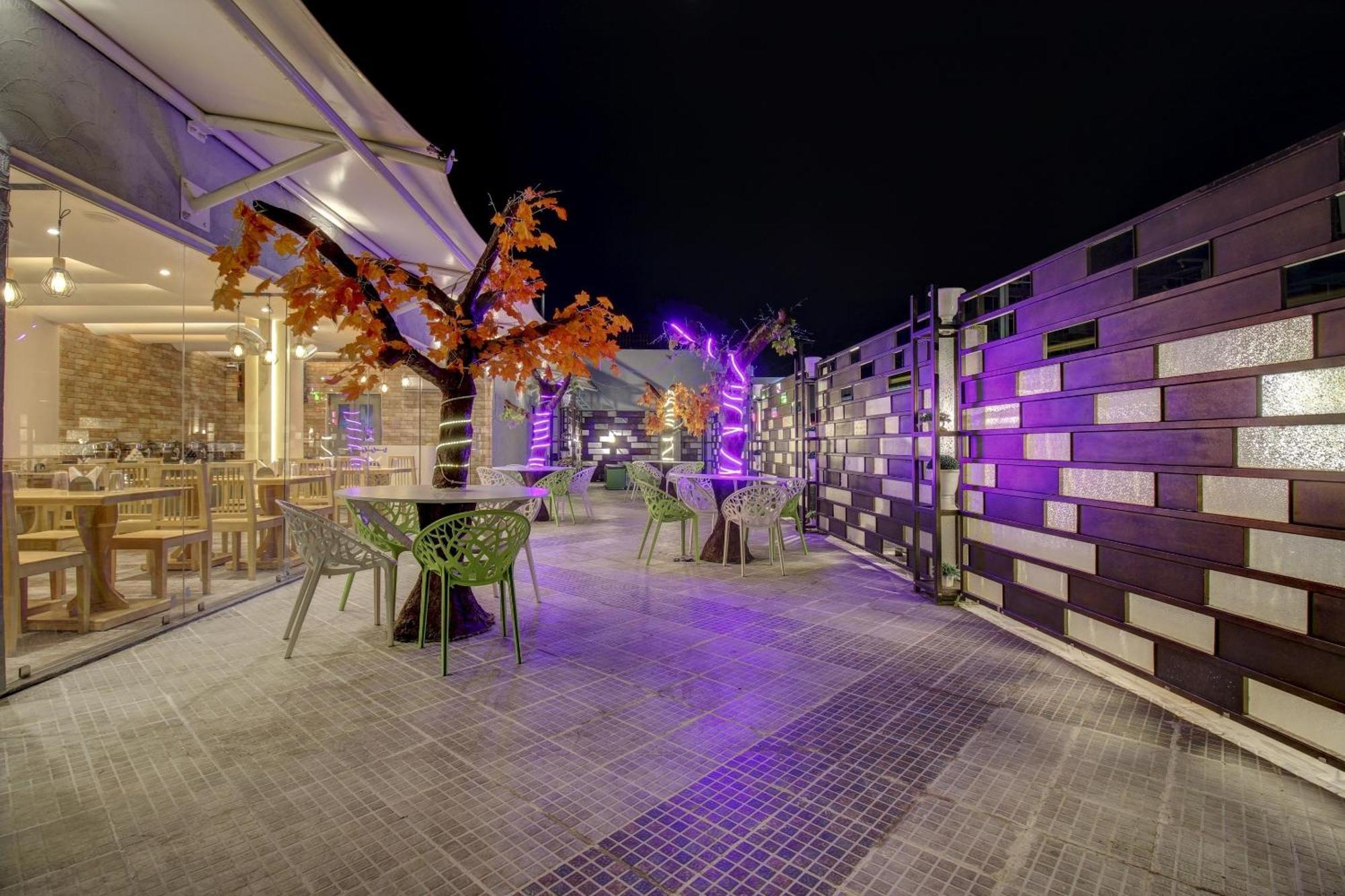 FabHotel Geetraj Lucknow Buitenkant foto